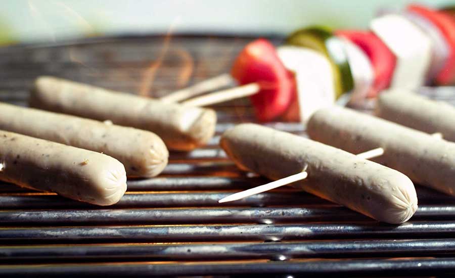 grilling sausages